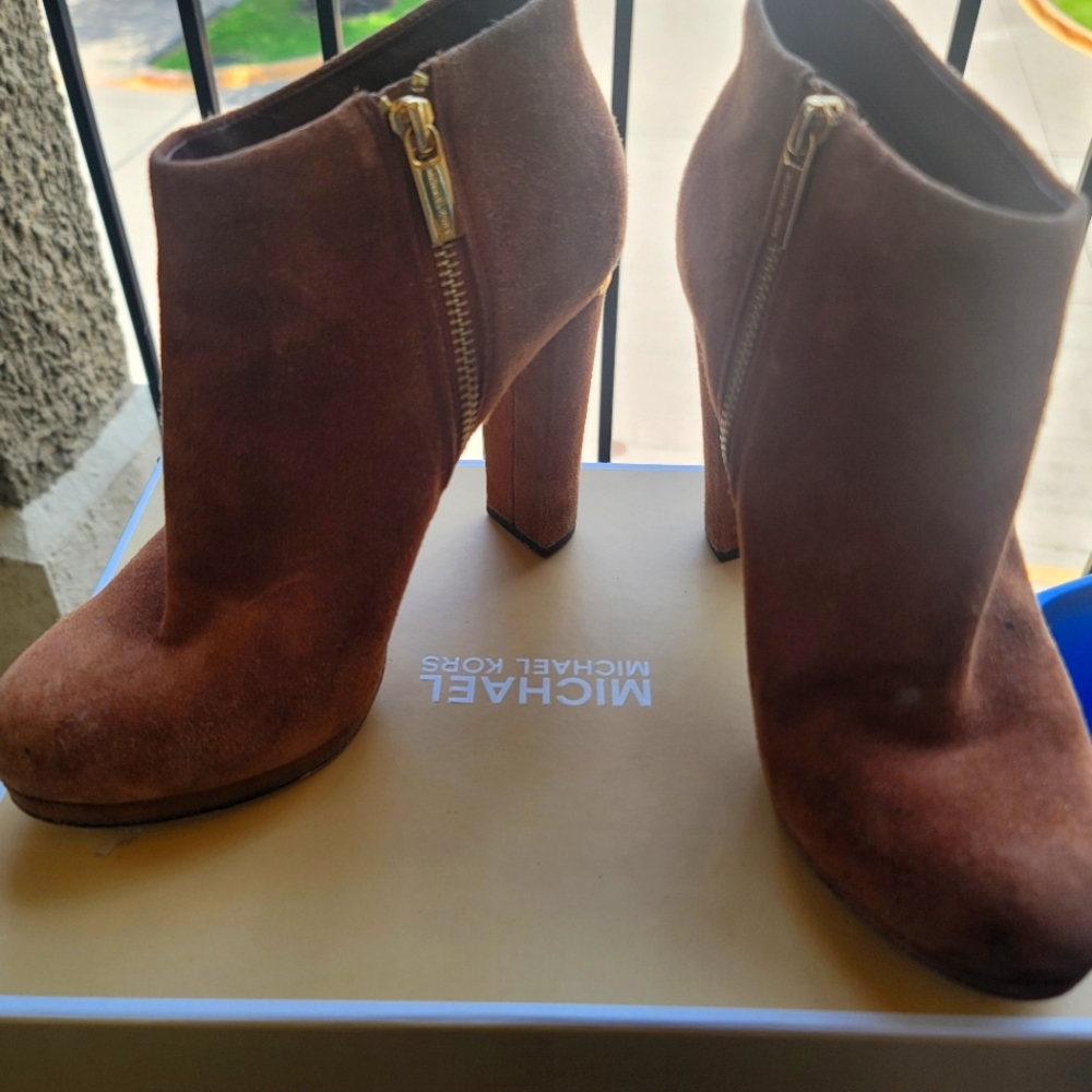 Michael Kors Women's Brown Ankle Boots